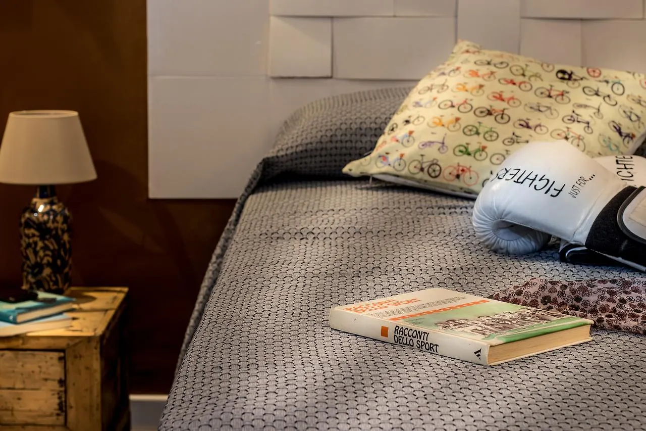 Ad Hoc Rooms Palermo 2*,  Italy
